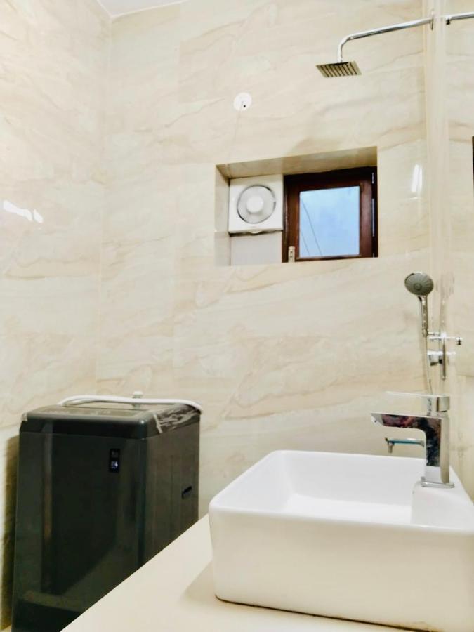 Fortune Home Service Apartment 2Bhk,E28 Saket 2A ニューデリー エクステリア 写真