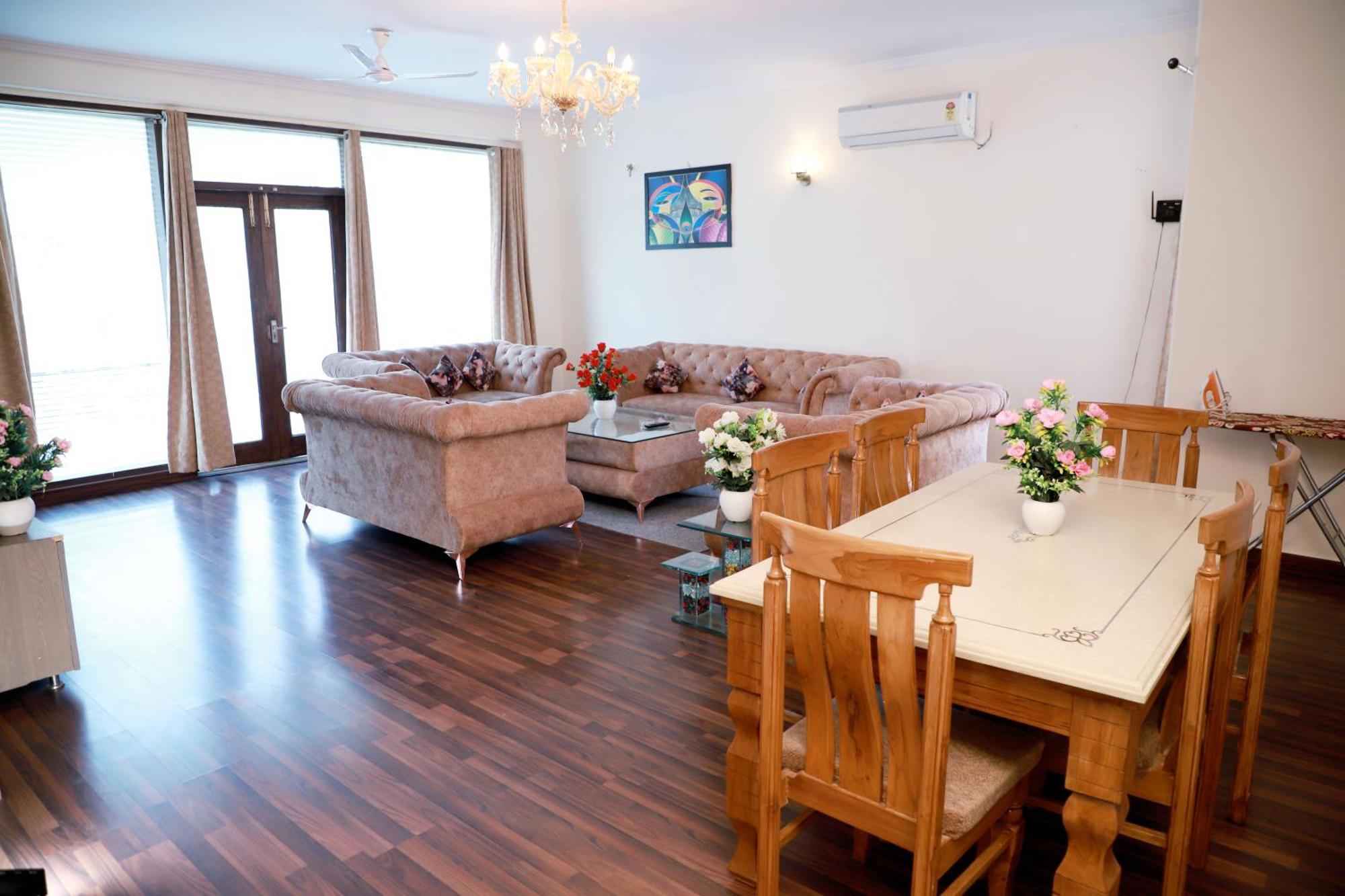 Fortune Home Service Apartment 2Bhk,E28 Saket 2A ニューデリー エクステリア 写真